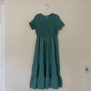 ❄️NWOT❄️ Simplee woman’s maxi dress